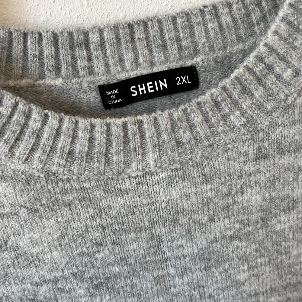 🛍️5/$20🛍️SHEIN open shoulder sweater - Picture 2 of 5